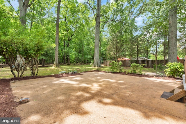 4097 Shoreham Beach Rd, Edgewater, MD 21037 - view of yard with a patio