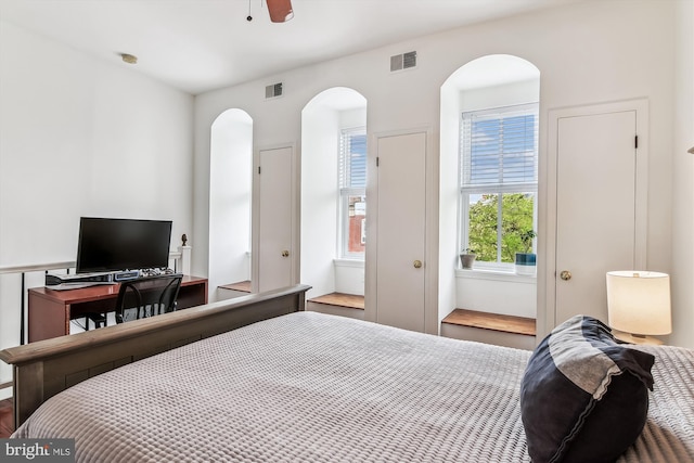 1157 Riverside Ave, Baltimore, MD 21230 - bedroom with arched walkways