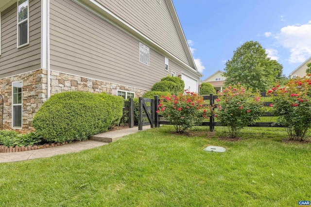 83 Mossy Creek Ct, Zion Crossroads, VA 22942 - view of grassy yard