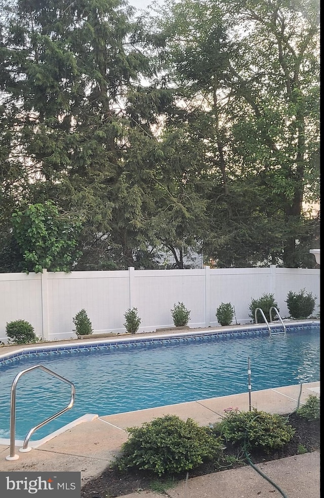 521 Rhode Island Ave, Cherry Hill, NJ 08002 - view of pool