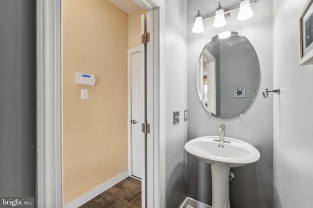 39 Grain Ct, Magnolia, DE 19962 - bathroom with baseboards