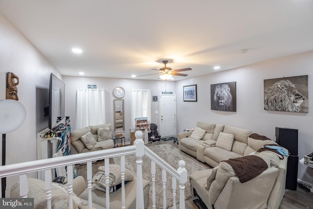 1707 W 4th St, Wilmington, DE 19805 - living area with a ceiling fan and recessed lighting