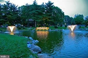 4 Valleybrook Dr, Lancaster, PA 17601 - water view
