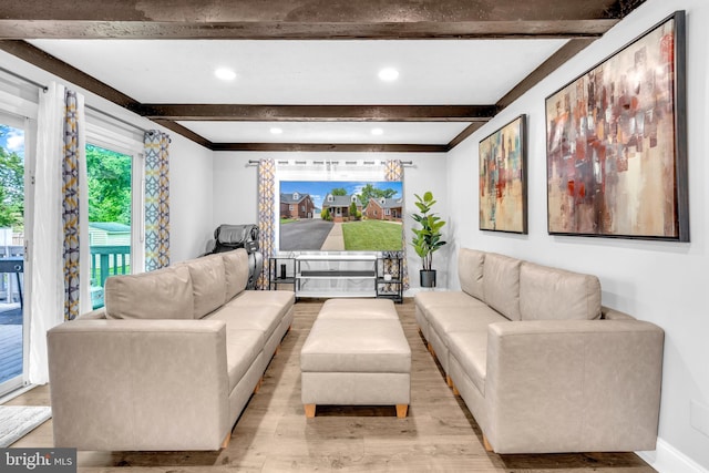 204 Kuethe Rd NE, Glen Burnie, MD 21060 - living room featuring beam ceiling, light wood-style floors, recessed lighting, and baseboards