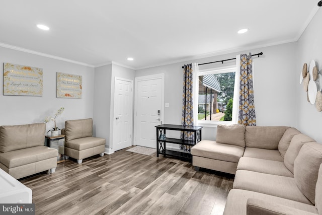 204 Kuethe Rd NE, Glen Burnie, MD 21060 - living area with wood finished floors, crown molding, recessed lighting, and baseboards
