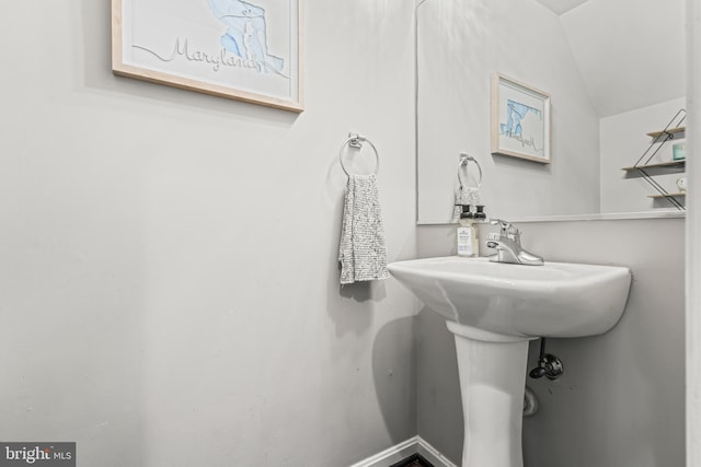 7250 Calm Sunset, Columbia, MD 21046 - bathroom with vaulted ceiling