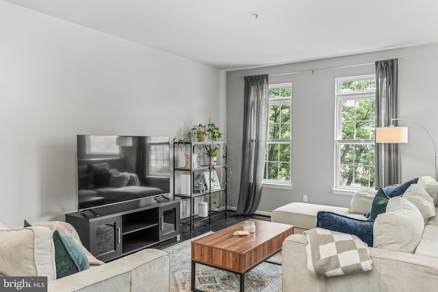 7250 Calm Sunset, Columbia, MD 21046 - living area with baseboards