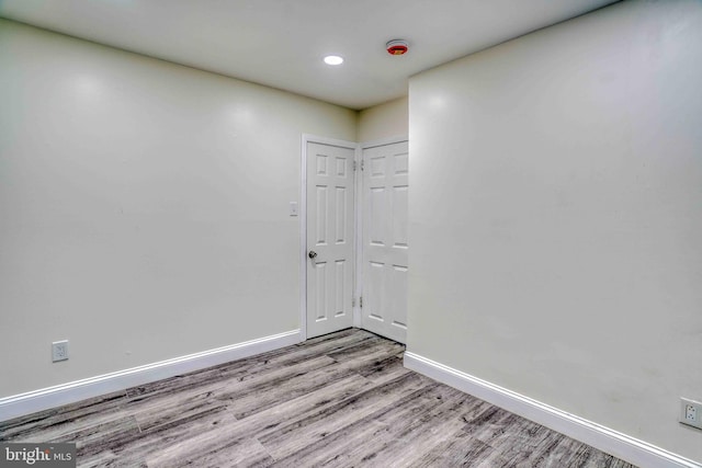 611 Parkview Blvd, Lansdowne, PA 19050 - spare room with wood finished floors, baseboards, and recessed lighting