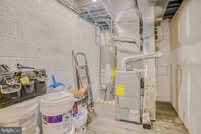611 Parkview Blvd, Lansdowne, PA 19050 - utility room with gas water heater and heating unit