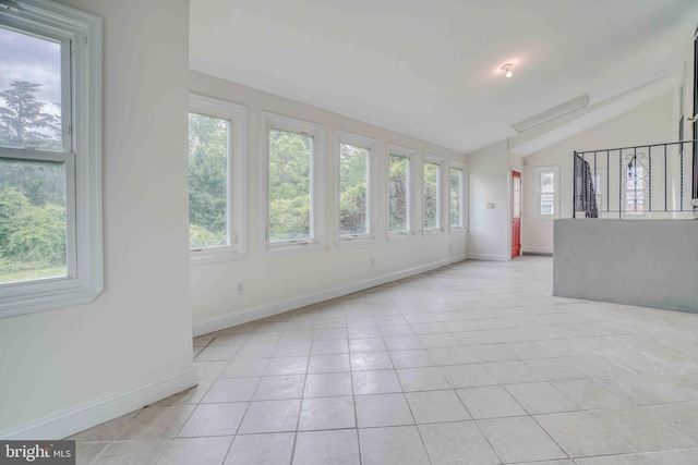611 Parkview Blvd, Lansdowne, PA 19050 - unfurnished sunroom featuring healthy amount of natural light and vaulted ceiling