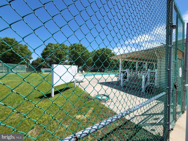 6 Florence Tollgate, Florence, NJ 08518 - view of property's community with a tennis court