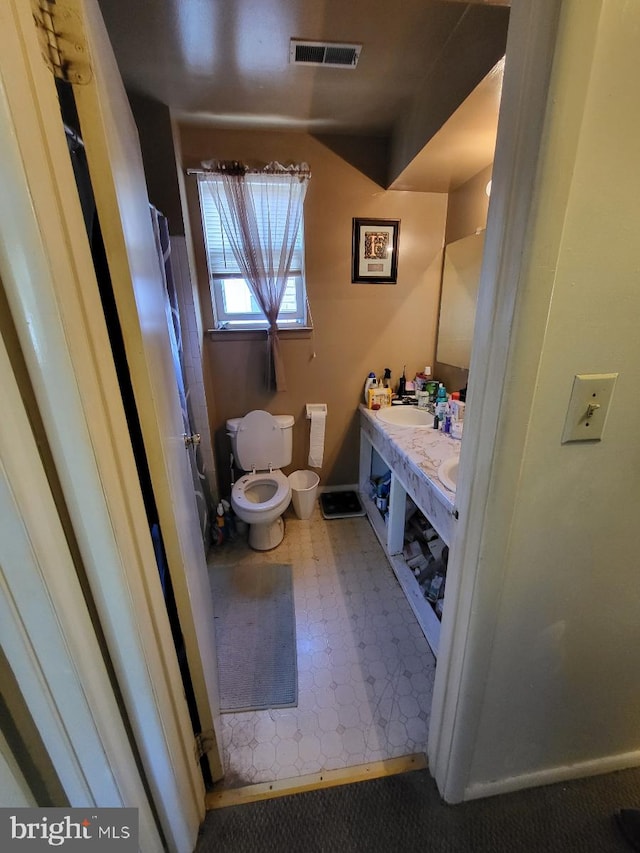 6 Florence Tollgate, Florence, NJ 08518 - bathroom featuring toilet and double vanity