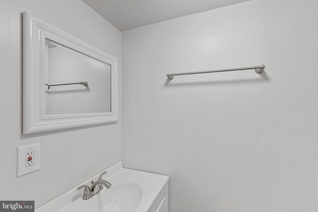 2802 Bruce Pl SE, Washington, DC 20020 - bathroom featuring vanity