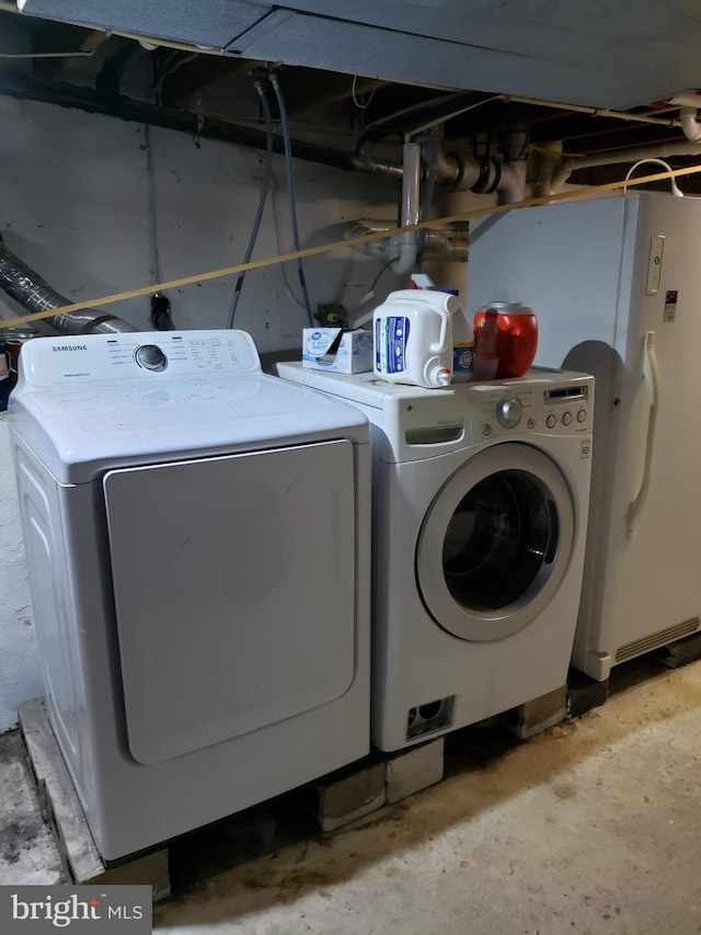4010 Conowingo Rd, Darlington, MD 21034 - laundry room featuring washing machine and dryer