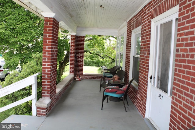527 N 25th St, Reading, PA 19606 - view of porch