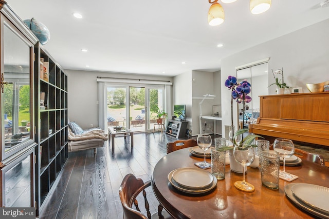 101 Pear Tree Ln, Franklin Park, NJ 08823 - dining space featuring hardwood / wood-style flooring and recessed lighting