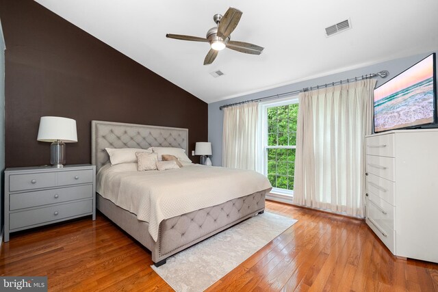 4000 Timber Oak Trl, Fairfax, VA 22033 - bedroom featuring wood finished floors, ceiling fan, and high vaulted ceiling
