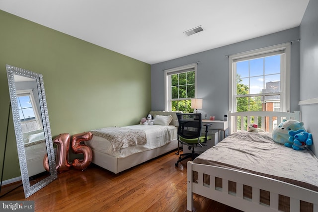 4000 Timber Oak Trl, Fairfax, VA 22033 - bedroom with wood finished floors