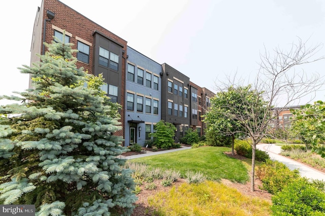 13039 Hattontown Sq, Herndon, VA 20171 - view of property
