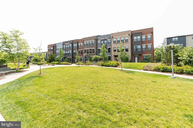 13039 Hattontown Sq, Herndon, VA 20171 - view of property's community featuring a lawn