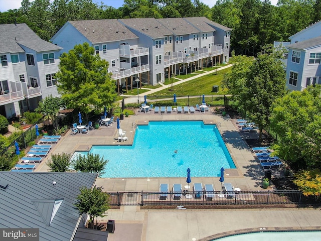 900 Marshy Cv Unit 111, Cambridge, MD 21613 - community pool with a patio area