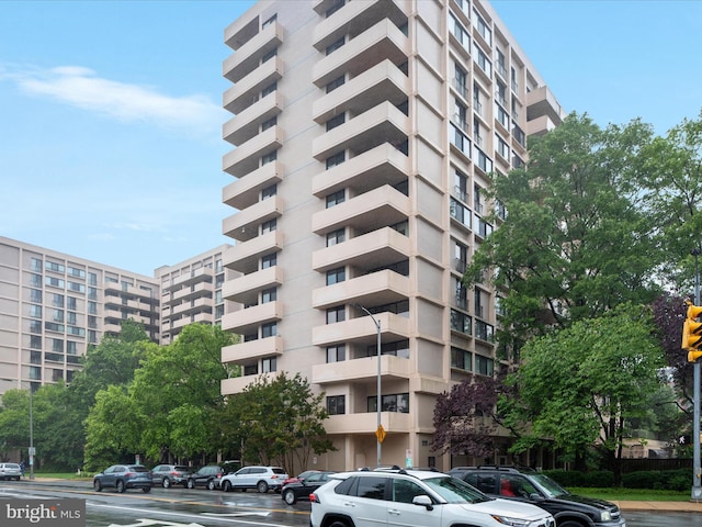 4141 N Henderson Rd N Unit 809, Arlington, VA 22203 - view of apartment building / complex