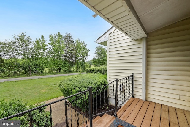 35 Holly Corner Rd, Fredericksburg, VA 22406 - balcony featuring view of scattered trees