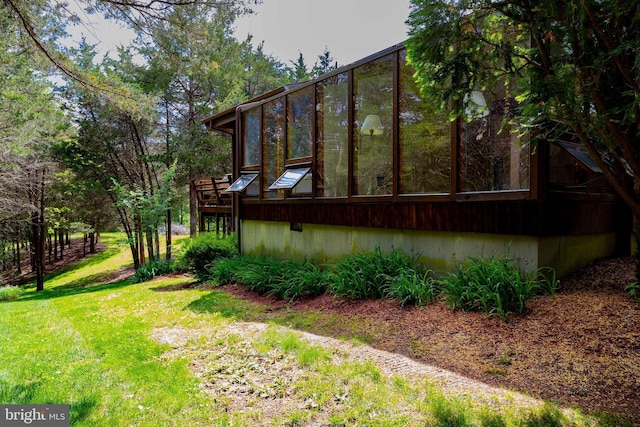 105 Fern Creek Ln, Martinsburg, WV 25404 - view of property exterior with a yard