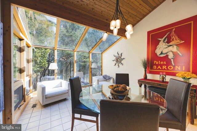 105 Fern Creek Ln, Martinsburg, WV 25404 - sunroom featuring vaulted ceiling and a chandelier