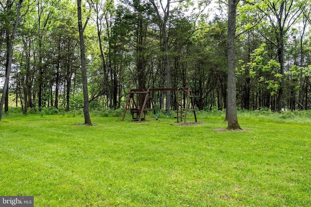105 Fern Creek Ln, Martinsburg, WV 25404 - view of grassy yard