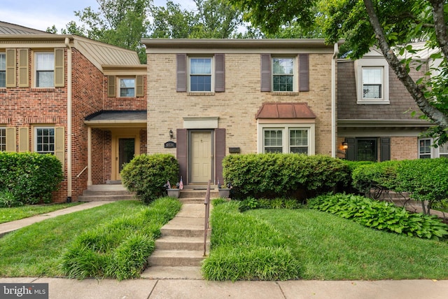 10334 Hampshire Green Ave, Fairfax, VA 22032