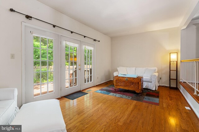 10334 Hampshire Green Ave, Fairfax, VA 22032