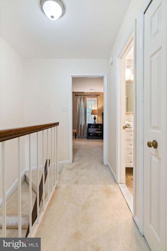 10334 Hampshire Green Ave, Fairfax, VA 22032