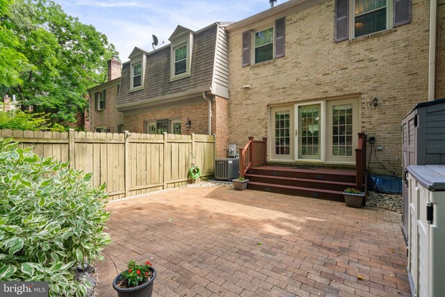 10334 Hampshire Green Ave, Fairfax, VA 22032