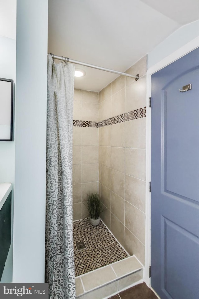 3404 Shepherd St, Mount Rainier, MD 20712 - full bathroom with a tile shower