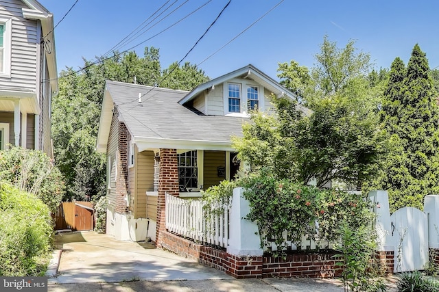 3404 Shepherd St, Mount Rainier, MD 20712 - view of front facade featuring a gate and a porch