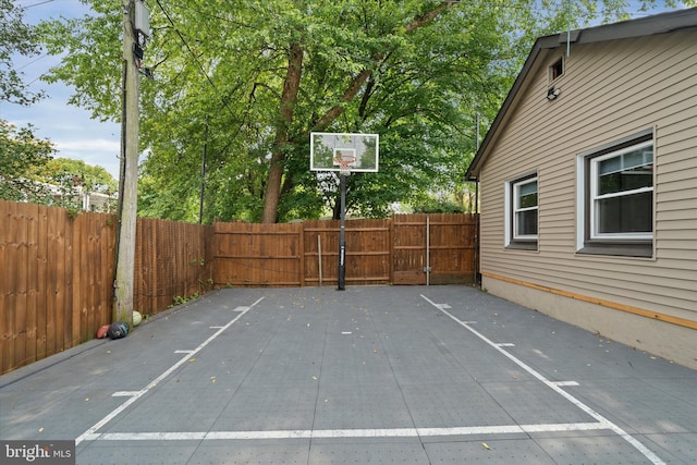 1408 Riverview Ave, Wilmington, DE 19806 - view of basketball court