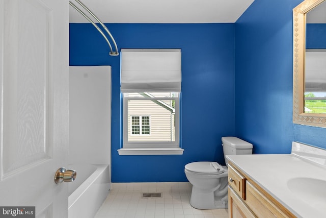 53 Pebble Beach Ln, Pottstown, PA 19464 - full bathroom featuring toilet, vanity, and shower / washtub combination