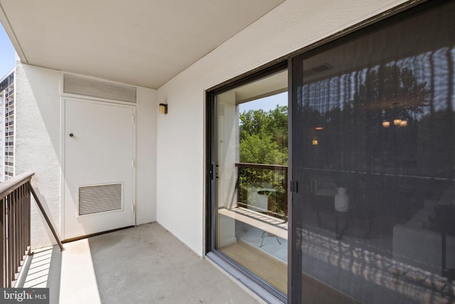 3800 Powell Ln Unit 629, Falls Church, VA 22041 - view of balcony