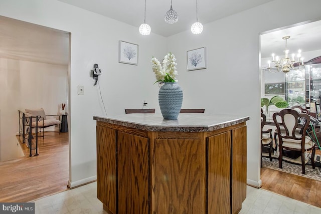 9803 Luke Ct, Upper Marlboro, MD 20772 - welcome area with a chandelier