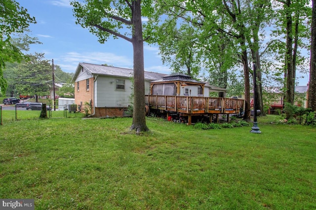 9803 Luke Ct, Upper Marlboro, MD 20772 - back of property with a gazebo and a deck