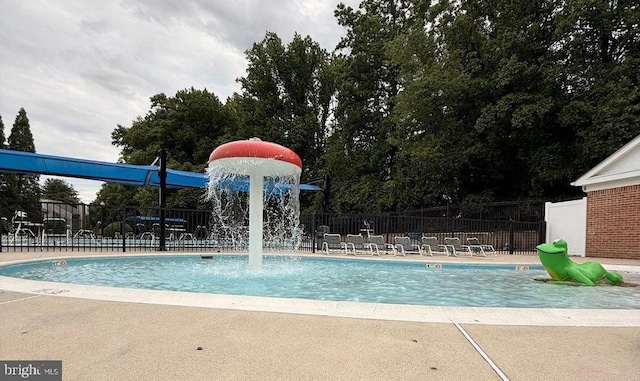 14926 Dunvegan Ct, Silver Spring, MD 20906 - community pool with a patio