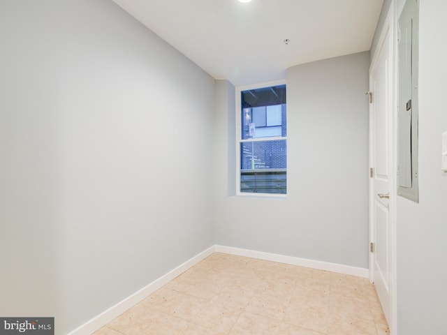 719 Cantrell St, Philadelphia, PA 19148 - unfurnished room featuring baseboards