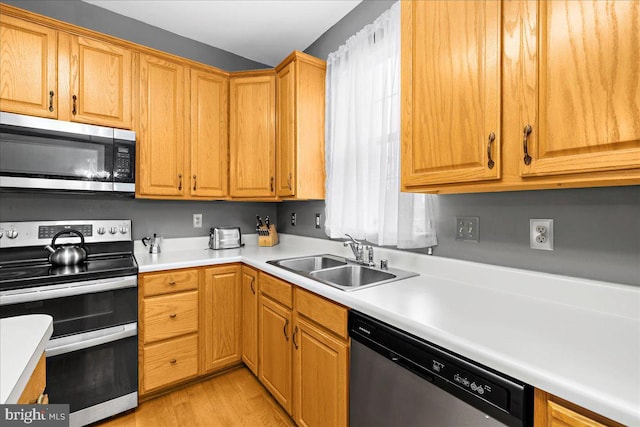 3765 Glebe Meadow Way, Edgewater, MD 21037 - kitchen featuring stainless steel appliances, a sink, light wood finished floors, and light countertops