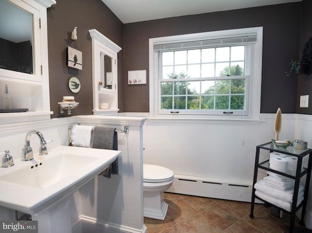 442 Old Eagle School Rd, Wayne, PA 19087 - half bath featuring baseboard heating, toilet, and a sink