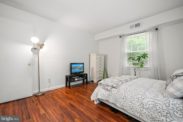 5907L Noblestown Rd Unit 72, Springfield, VA 22152 - bedroom featuring dark wood-type flooring