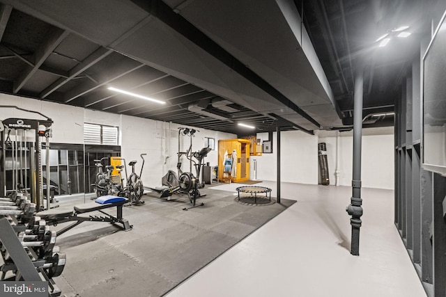 8901 Potomac Station Ln, Potomac, MD 20854 - exercise room with concrete block wall