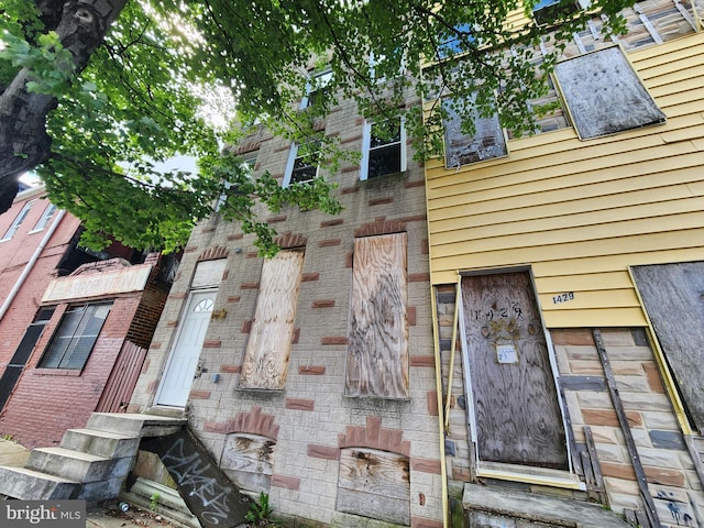 1431 E Preston St, Baltimore, MD 21213 - view of front of house featuring entry steps