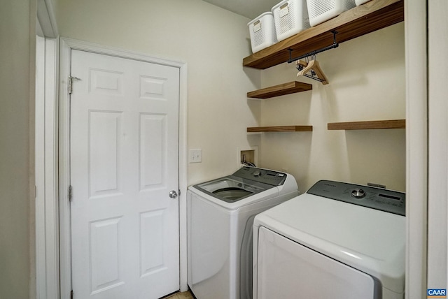 332 Overview St, Waynesboro, VA 22980 - laundry room with washer and clothes dryer