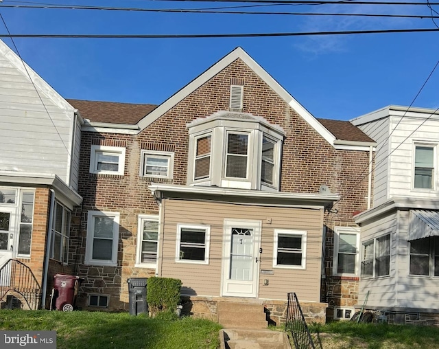 7 9 Th Ave, Wilmington, DE 19805 - townhome / multi-family property featuring brick siding